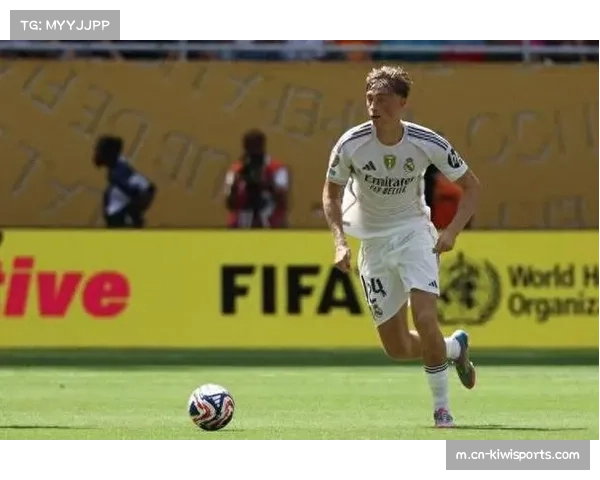 赫伊森国家德比全场表现:2抢断2解围传球成功率85.7% 赫伊森国家德比全场表现:2抢断2解围传球成功率85.7%