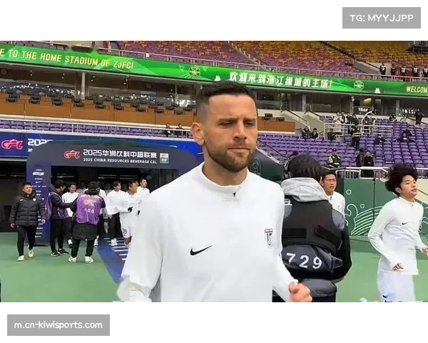 大连英博防线两场失九球 李国旭战术体系面临崩盘危机 大连英博防线两场失九球 李国旭战术体系面临崩盘危机